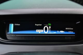 Renault ZOE Bose 40 R110 -18