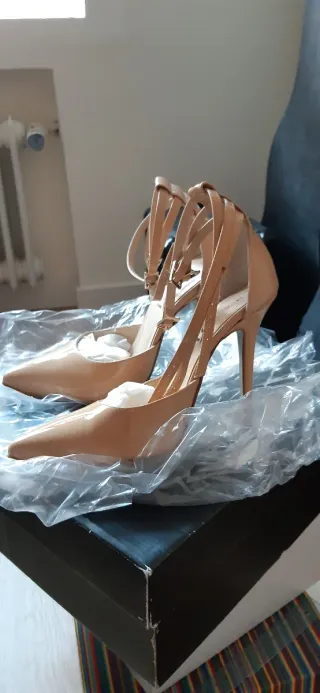 Zapatos nude de fiesta tacón 10cm T38. 3Usos