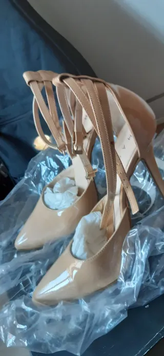 Zapatos nude de fiesta tacón 10cm T38. 3Usos