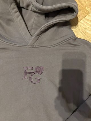 Sudadera Fake Gods edición San Valentín 2022