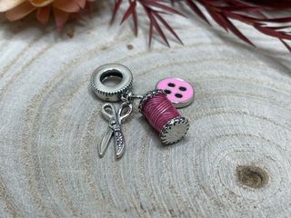 ✨Charm Trio Botón, Hilo, Tijeras