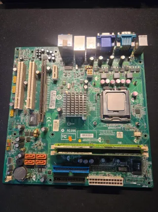 Placa base Asus N1996 + Intel Pentium 820