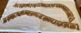 Franja de seda dourada antiga