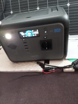 Estación de energía Oukitel P800 + Panel Solar 80W