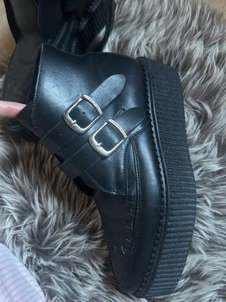 Botines Creepers Piel Hebillas Negro