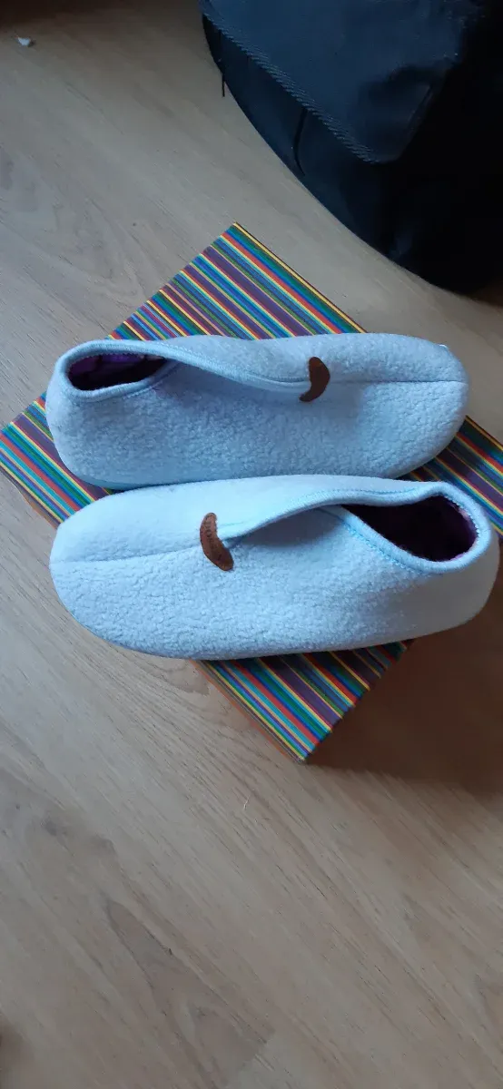 Zapatillas de estar por casa borreguito