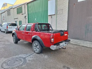 Nissan Navara 2003