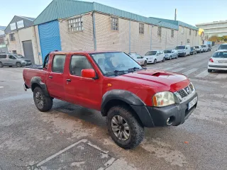 Nissan Navara 2003
