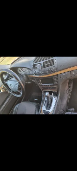 Mercedes-Benz Clase E 2004