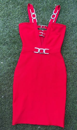 Vestido Midi Rojo con Cierre Metálico