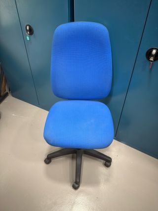 Silla de oficina azul