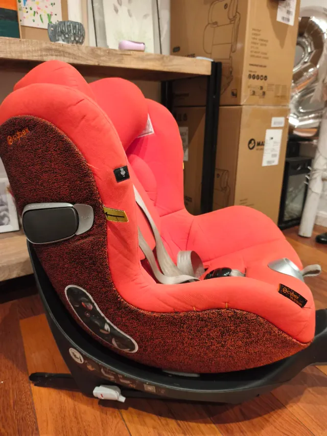 Silla de coche Cybex Sirona Roja
