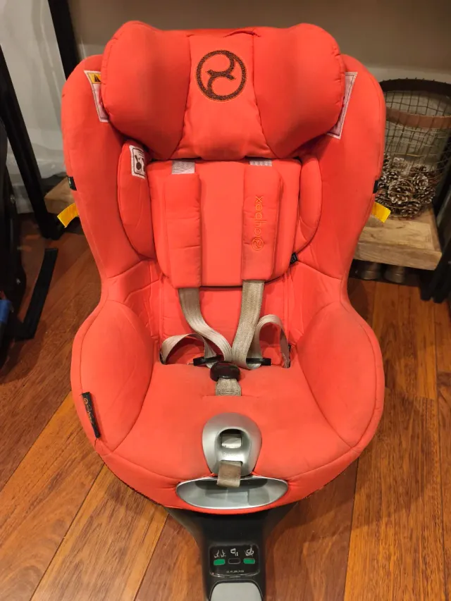 Silla de coche Cybex Sirona Roja