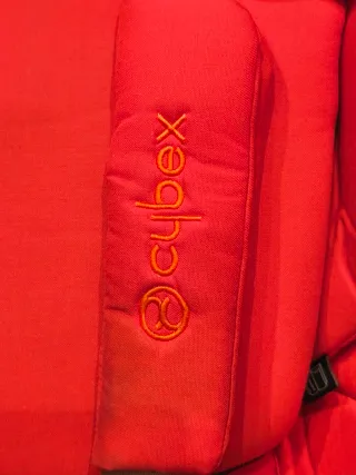 Silla de coche Cybex Sirona Roja