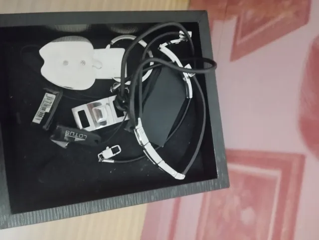 Pulsera Llavero Lotus Sin Estrenar colgante