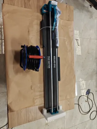 Cortadora de azulejos + alargador 50m