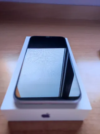 iPhone 11 128GB Azul