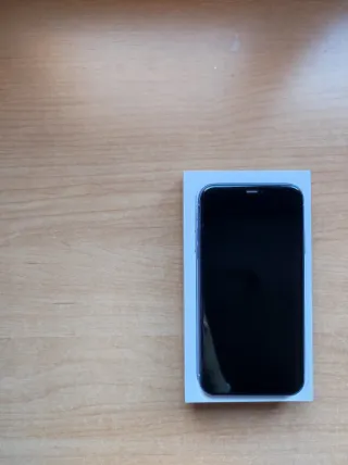 iPhone 11 128GB Azul