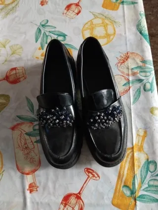 Mocassini neri donna con perline