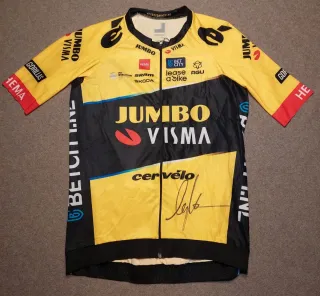 Maillot Jumbo Visma firmado por Kuss
