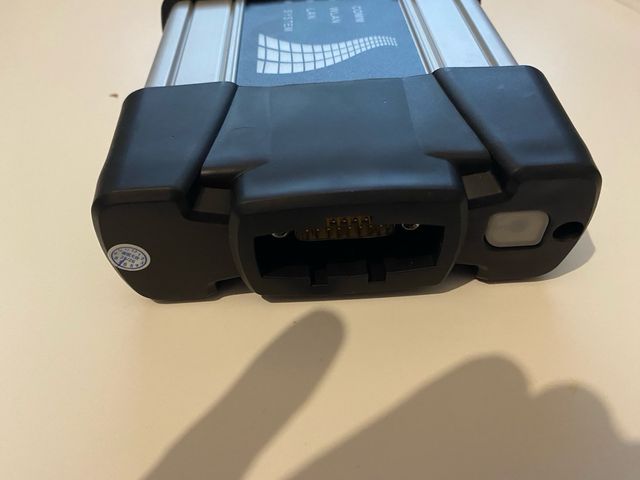 Interfaz de diagnóstico automotriz