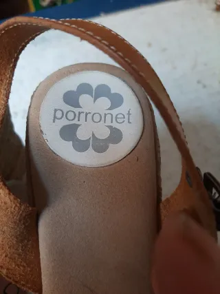 Sandalias Porronet Beige y Plataforma