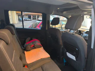 Ford Grand Tourneo Connec 2014