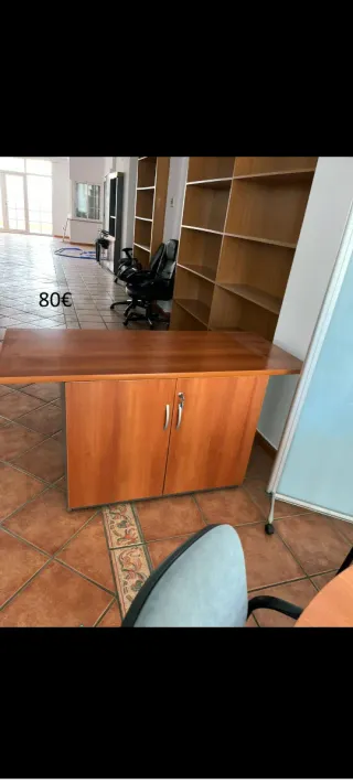 Mesa y Estantería + Sillón Escritorio