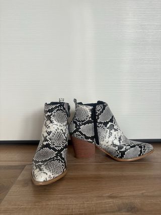 Texani pitonati neri e grigi