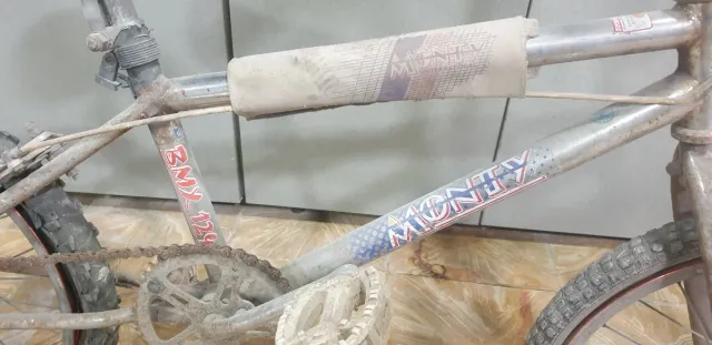 Bicicleta Monty BMX 129 a restaurar