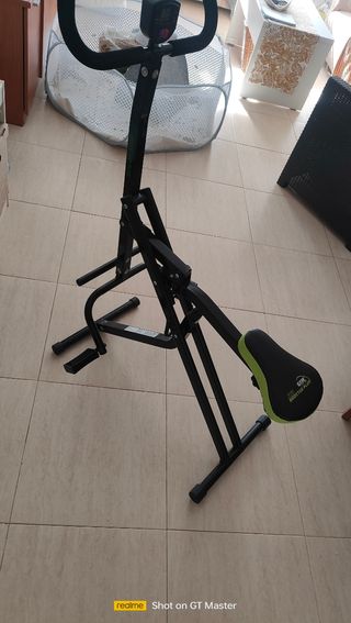 Máquina Abdominales Brazos Glúteos