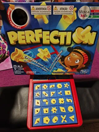 Juego de mesa Perfection Hasbro