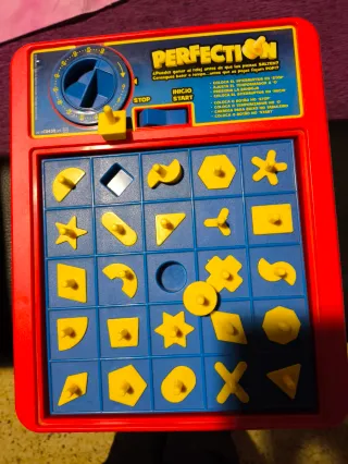 Juego de mesa Perfection Hasbro