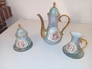 Tetera, azucarero y lechera porcelana