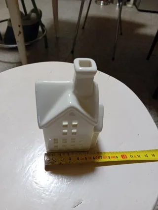 Deliziosa casetta decorativa in porcellana