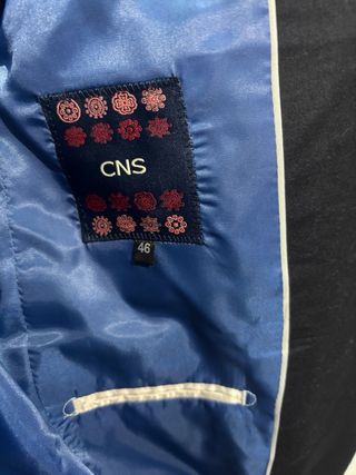 Traje de hombre azul marino