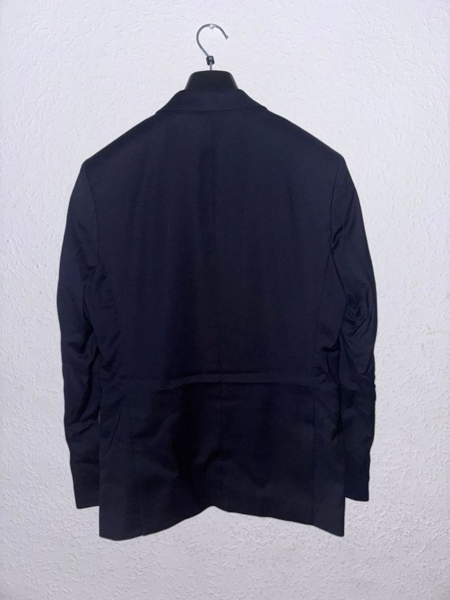 Traje de hombre azul marino