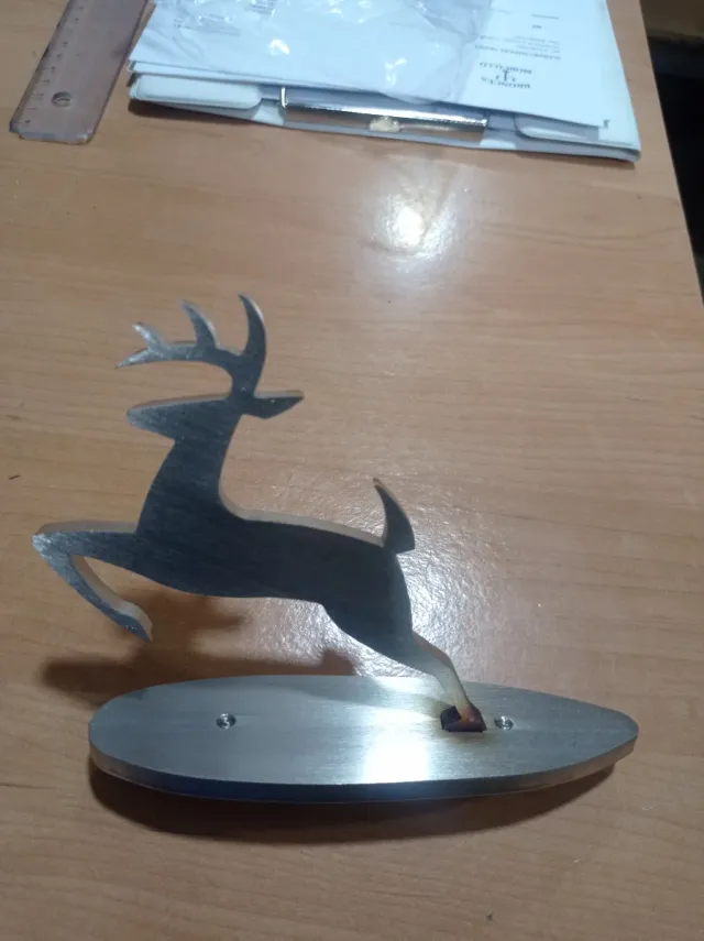 Pareja insignia tractor para capó