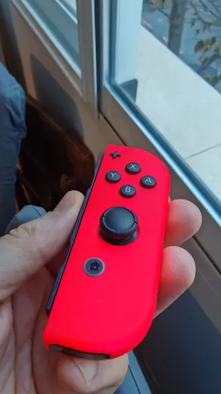 Nintendo Switch V2 + Accesorios