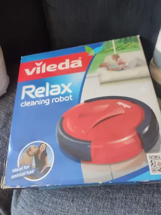 Robot aspirador Vileda rojo para piezas o reparar