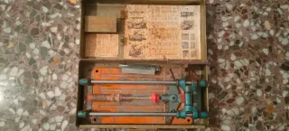 Cortador de azulejos mediano