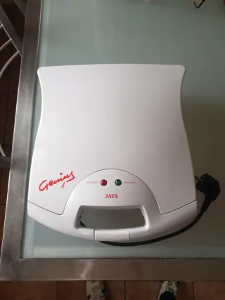 Sandwichera Jata Genius 4