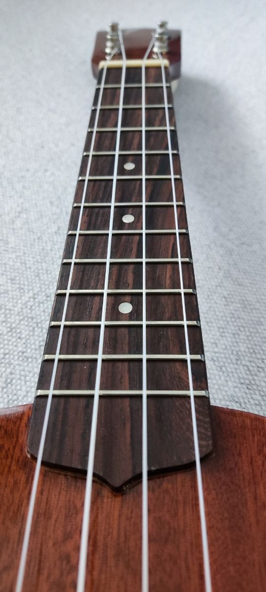 Ukelele  soprano Mahimahi MS-7G