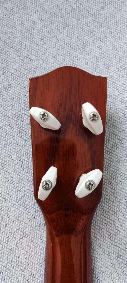 Ukelele  soprano Mahimahi MS-7G