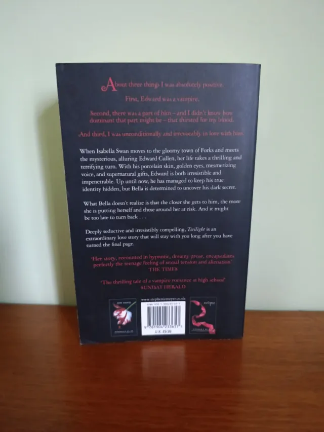 Twilight (Twilight Saga) (The Twilight Saga, Bo...