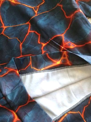 Maglia Felpa con Cappuccio effetto Magma 3D, S