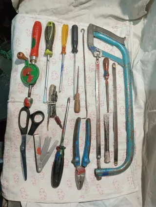 LOTE DE  HERRAMIENTAS VARIAS