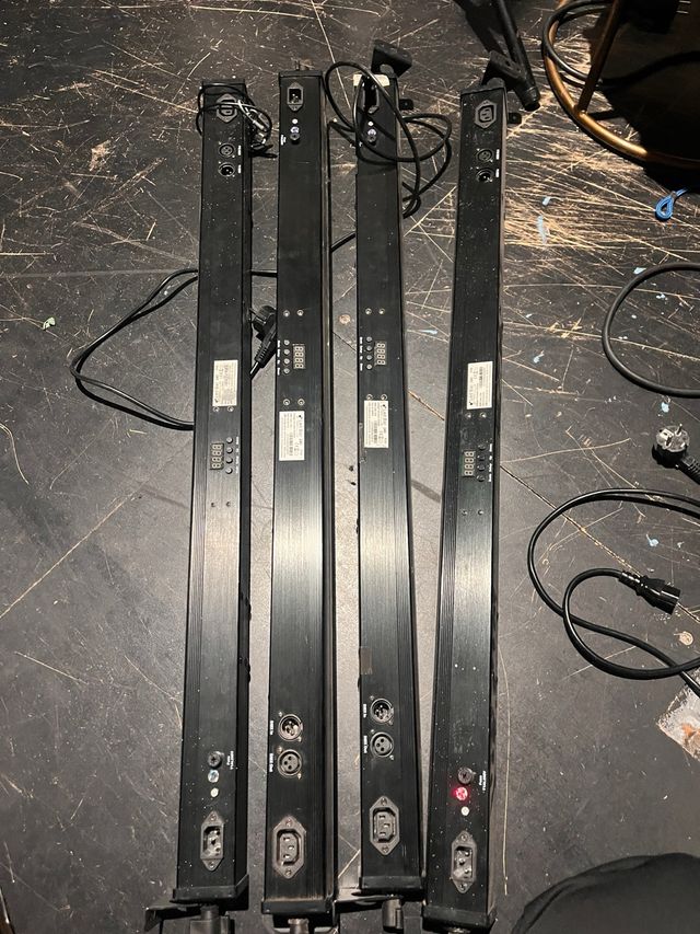 Barra LED Stairville 240 RGB 4 unidades