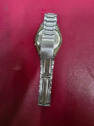 Reloj Seiko Quartz Esfera Azul Correa Metal