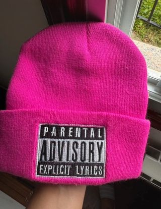 Gorro rosa Parental Advisory